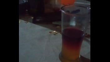 Toxica marcando territorio