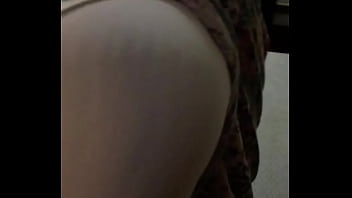 I came all over her stomach