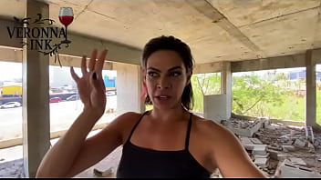 Segurança uniformizado virando meu banco de buceta 1