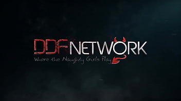 Lonesome latex lover a college babe's pussy insertion