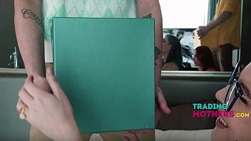 Their stepmoms want to be fucked for stepmother's day