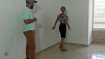 Fucking this delicious milf stepmom whose pussy is so juicy i love the house porn in spanish