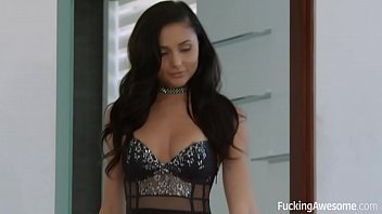 Superhot ariana marie wants hot load in her face