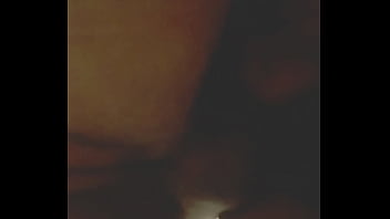 Con saliva para que le entre en el culo 100êsero