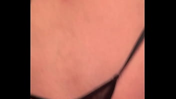 Le encanta la verga y las tangas