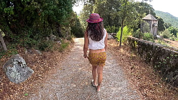 I like to be filmed by strangers while i make them get excited