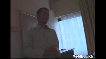 Brunette works dong big time