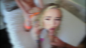 Blonde bombshell kendra sunderland stretched fully by double vaginal penetration