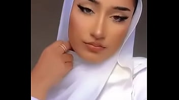 Pakistani girl face