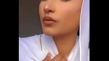 Pakistani girl face
