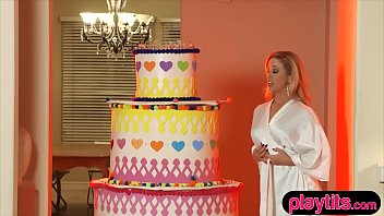 Dude Got A Bitch From A Birthday Cake As A Surprise thumbnail