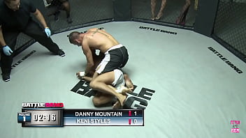 Alexis texas a really attractive blonde individual bestows a messy blowjob and her genitals onto the victorious combatant