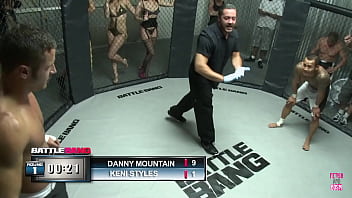 Alexis texas a really attractive blonde individual bestows a messy blowjob and her genitals onto the victorious combatant Alexis texas a really attractive blonde individual bestows a messy blowjob and her genitals onto the victorious combatant