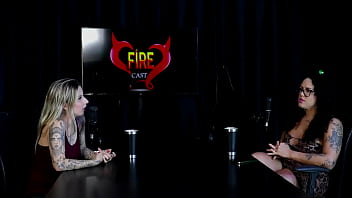 Não gosta da forma que chupa os peitos teve a proposta do swing e o exibisionismo e o ido inusitado foi brunna sweet watch sheer red