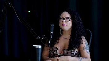 Não gosta da forma que chupa os peitos teve a proposta do swing e o exibisionismo e o ido inusitado foi brunna sweet watch sheer red