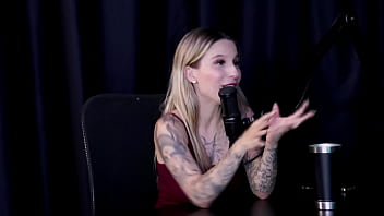 Não gosta da forma que chupa os peitos teve a proposta do swing e o exibisionismo e o ido inusitado foi brunna sweet watch sheer red