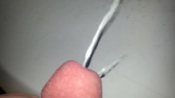 Kuh milch aus meinem beschnittenen penis pissen