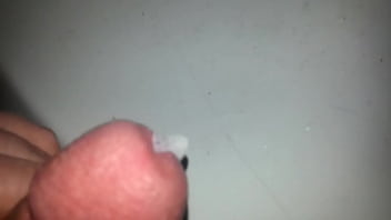 Kuh milch aus meinem beschnittenen penis pissen