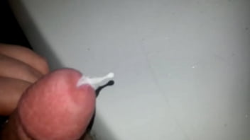 Kuh milch aus meinem beschnittenen penis pissen