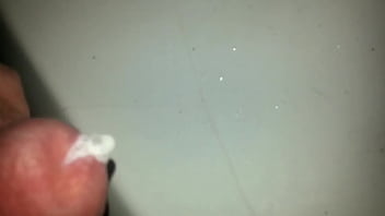 Kuh milch aus meinem beschnittenen penis pissen