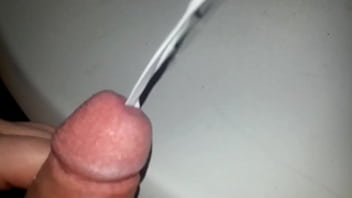 Kuh milch aus meinem beschnittenen penis pissen