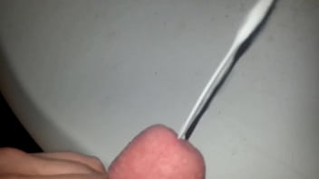 Kuh milch aus meinem beschnittenen penis pissen