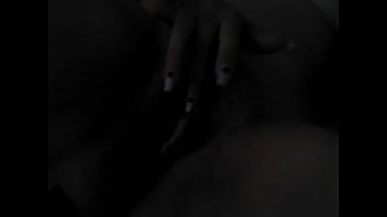 Se mete el dedo mi prima