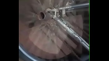 Monarkão balançando gostoso a roda