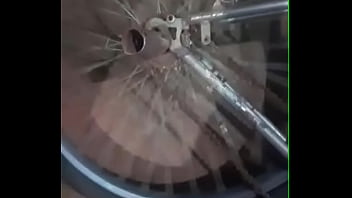 Monarkão balançando gostoso a roda