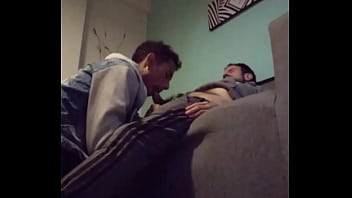 Acción En El Sillon Mamando A Macho Peludo Y Me Coge thumbnail