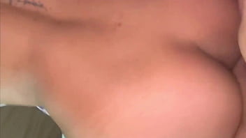 Ella quiere que se o meta toda