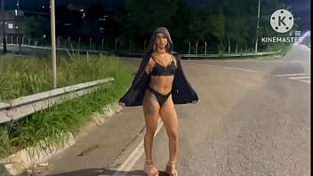 Casada transando em plena via publica via light ao vivo