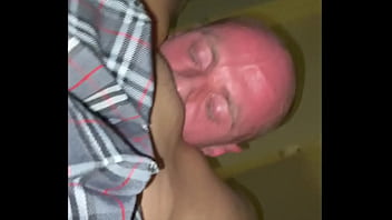 Ow3ns eating out anglz pussy