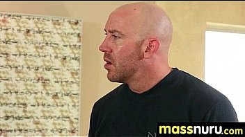 Happy ending massage 23