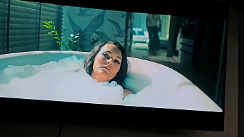 I fuck my neighbor and have an intense orgasm it ends inside me