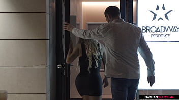 Busty milf mia linz intense anal dating legend performer yanick shaft