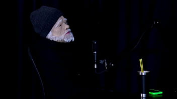 Morena gostosa faz stripper mostra os lindos peitos depois de falar que não gosta da exposição e sobre ficar com famoso tifany rocha swing cast watch sheer red