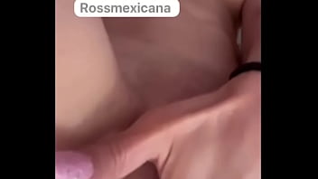 Rossmexicana se masturba rico con su plug en el ano Rossmexicana se masturba rico con su plug en el ano