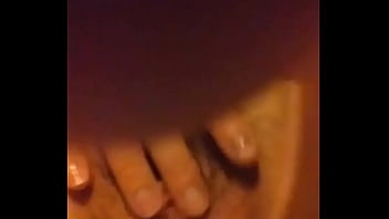 Thick chick masturbates