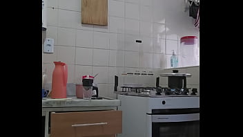 Meu marido falou que vai trazer um amigo hoje coloquei um vestido de puta pra estiga