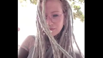 A little selfie video from the beach ️ soaking in the sun and good vibes#beachselfie #oceansidevibes #sunnydays