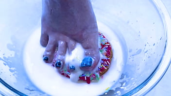 Miss bimby's feet made your dessert ready