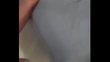 Dividindo a mulher slut com meu amigo negro