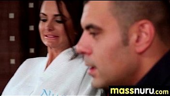 Happy ending massage 18