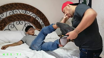 Aldair En Su Primer Video De Cosquillas thumbnail