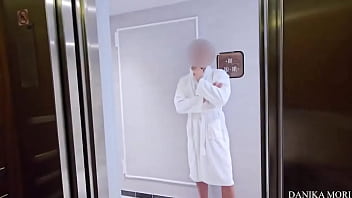 Secondo te cosa abbiamo fatto in stanza