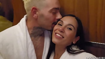 Secondo te cosa abbiamo fatto in stanza