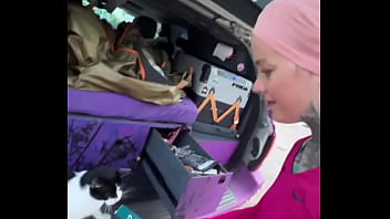 A cat was waiting for us on our car we don’t know who she is but she’s cute what would you name her #straycat