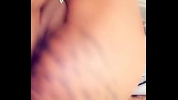 Rt spr burnaboy music & my pussy both poppin make sure y’all retweet this pussy oooo deeeee