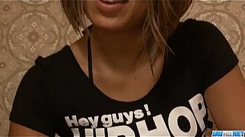 Aiki kurosawa plays with two dongs in sexy threesome